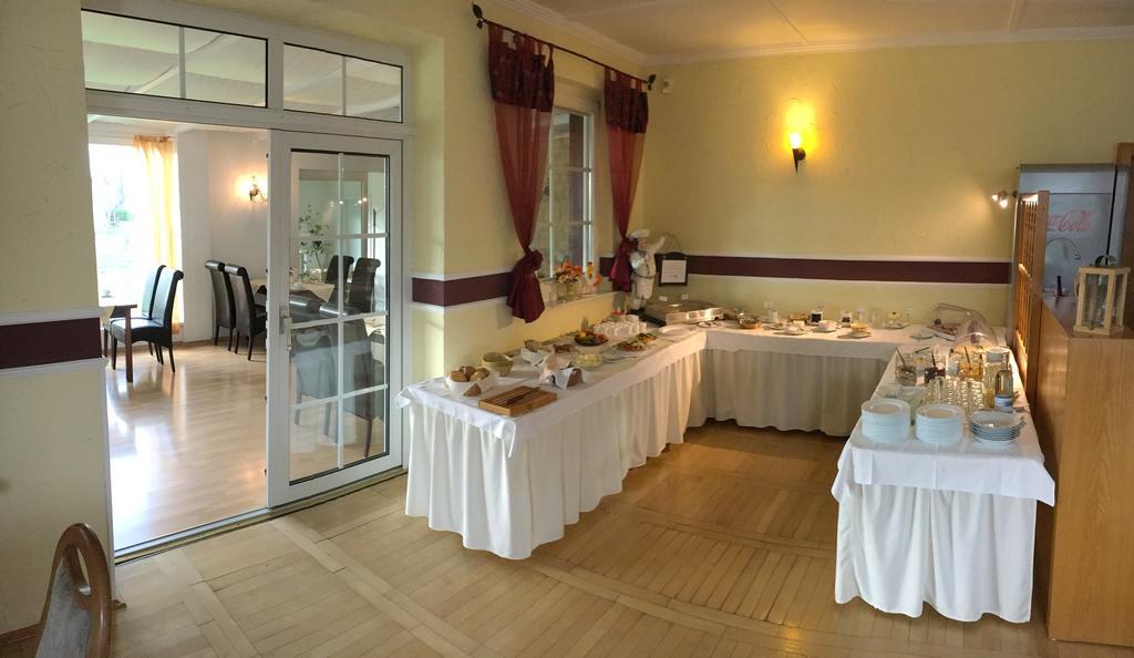 Kastanienhof Hotel Garni Zinnowitz Exteriér fotografie